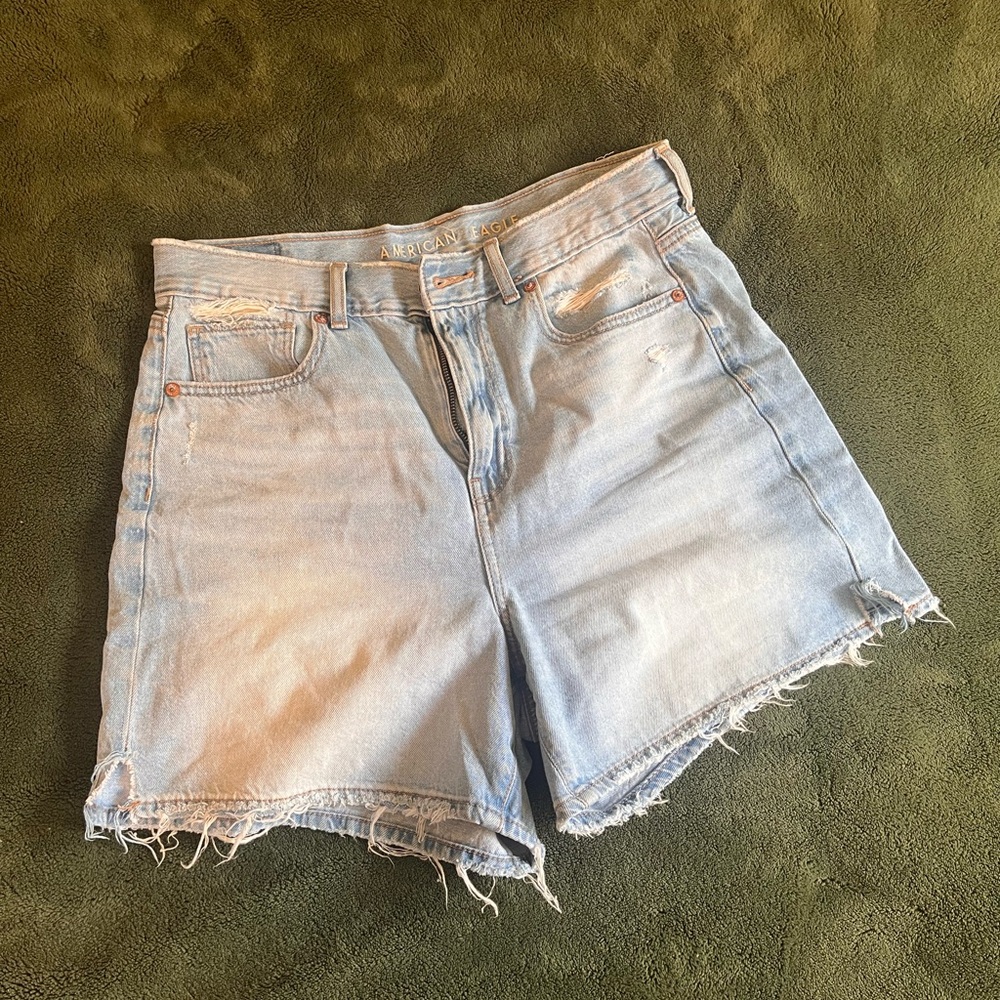 AE Shorts